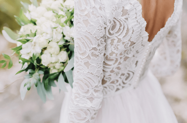 How to choose a wedding dress