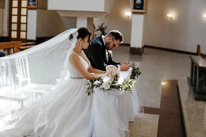 Lace wedding dress with veil